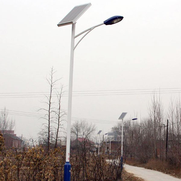 路灯已经是公共基础设施里不可缺少的一部分